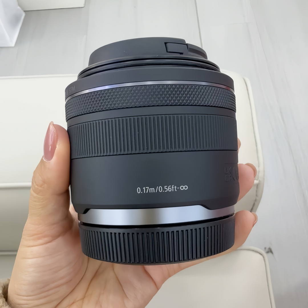 Canon Camera Eos R50 - เลนส์มาโครแบบฟูลเฟรมรูรับแสงกว้างรุ่นใหม่สำหรับ Canon RF 35mm F1.8 สำหรับกล้องมิเรอร์เลส